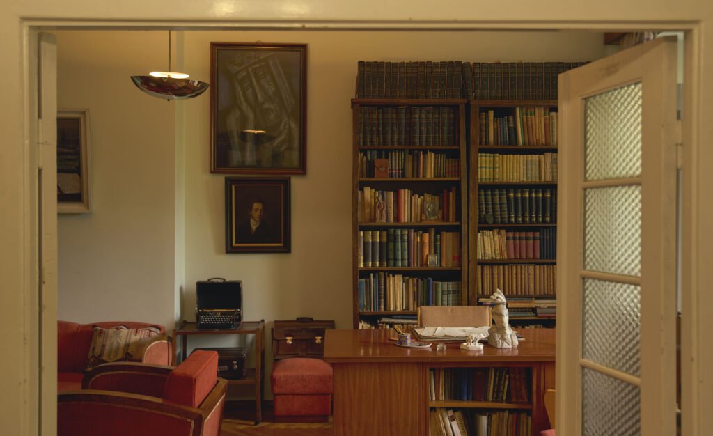 Profesorių namo interjero nuotrauka 